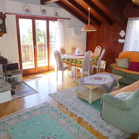 Apartament Collinette *